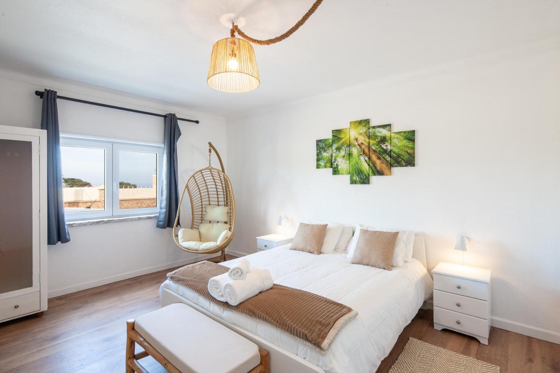 Silvercoast Apartments - Swimming Pool & Jacuzzi Atouguia Da Baleia Bagian luar foto
