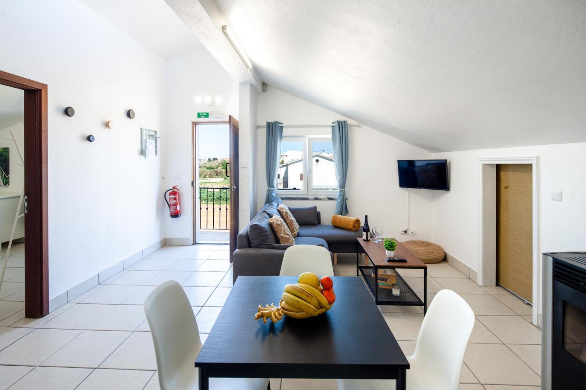 Silvercoast Apartments - Swimming Pool & Jacuzzi Atouguia Da Baleia Bagian luar foto
