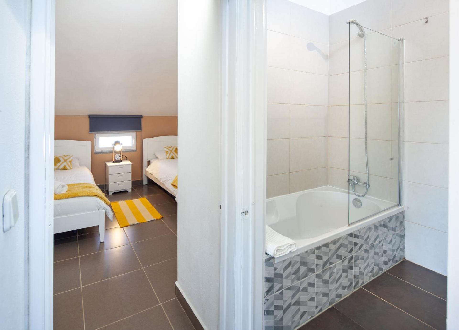 Silvercoast Apartments - Swimming Pool & Jacuzzi Atouguia Da Baleia Bagian luar foto