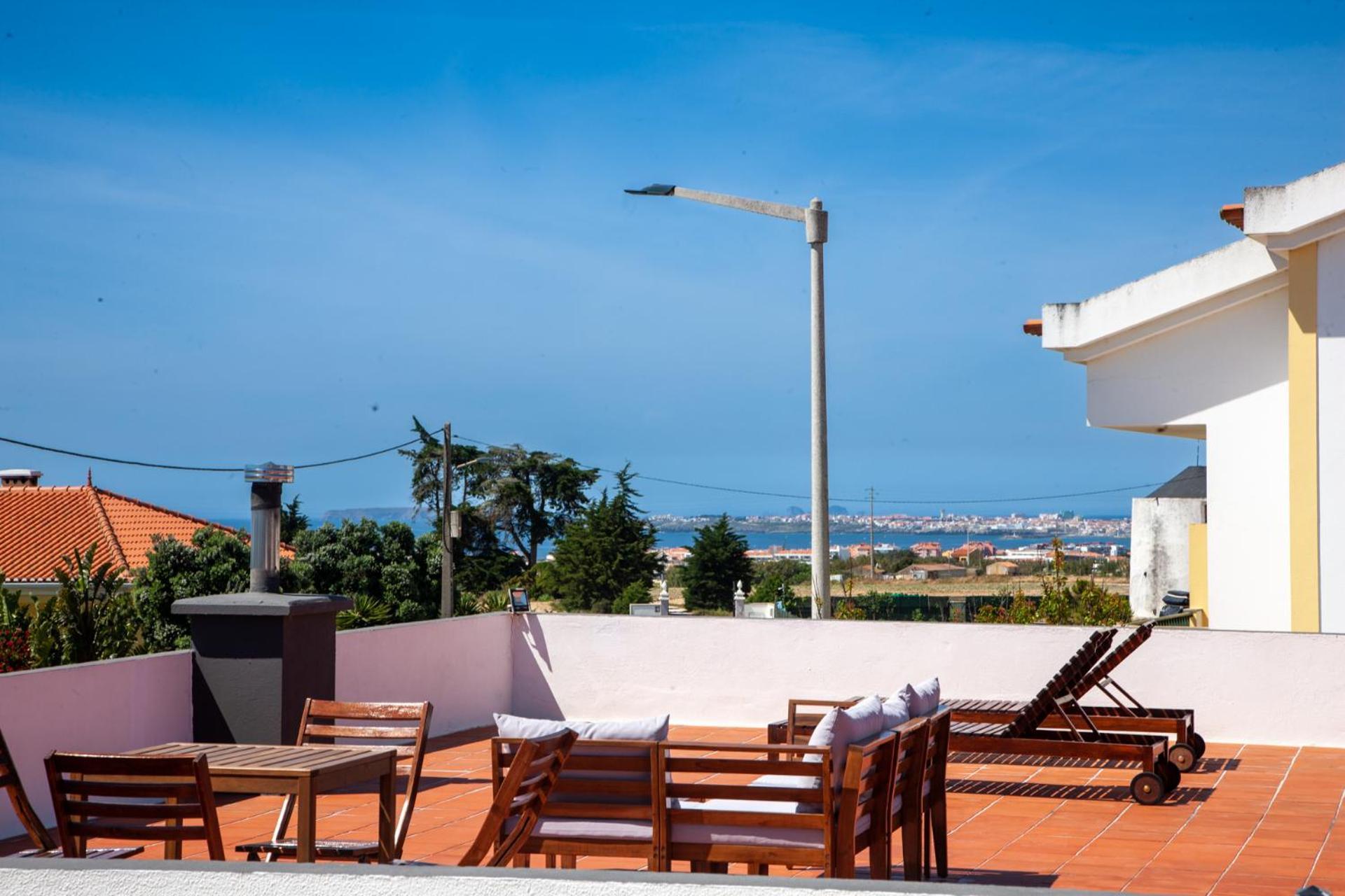 Silvercoast Apartments - Swimming Pool & Jacuzzi Atouguia Da Baleia Bagian luar foto