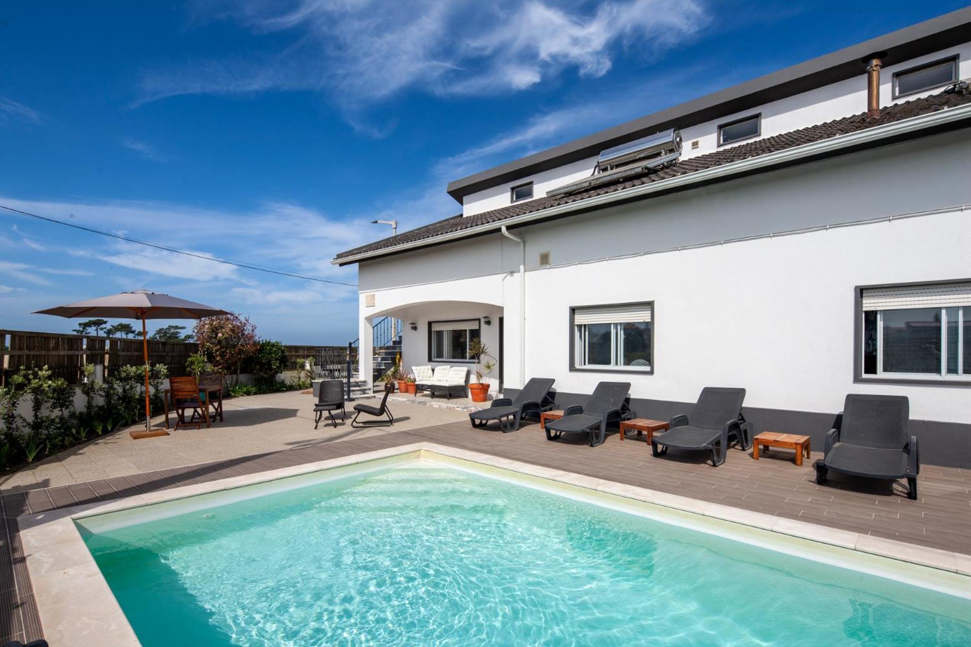 Silvercoast Apartments - Swimming Pool & Jacuzzi Atouguia Da Baleia Bagian luar foto